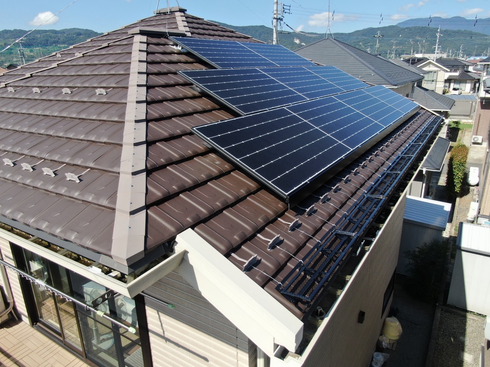 雪止め設置で落雪防止】｜スタッフブログ｜ 長野県千曲市や東京都西