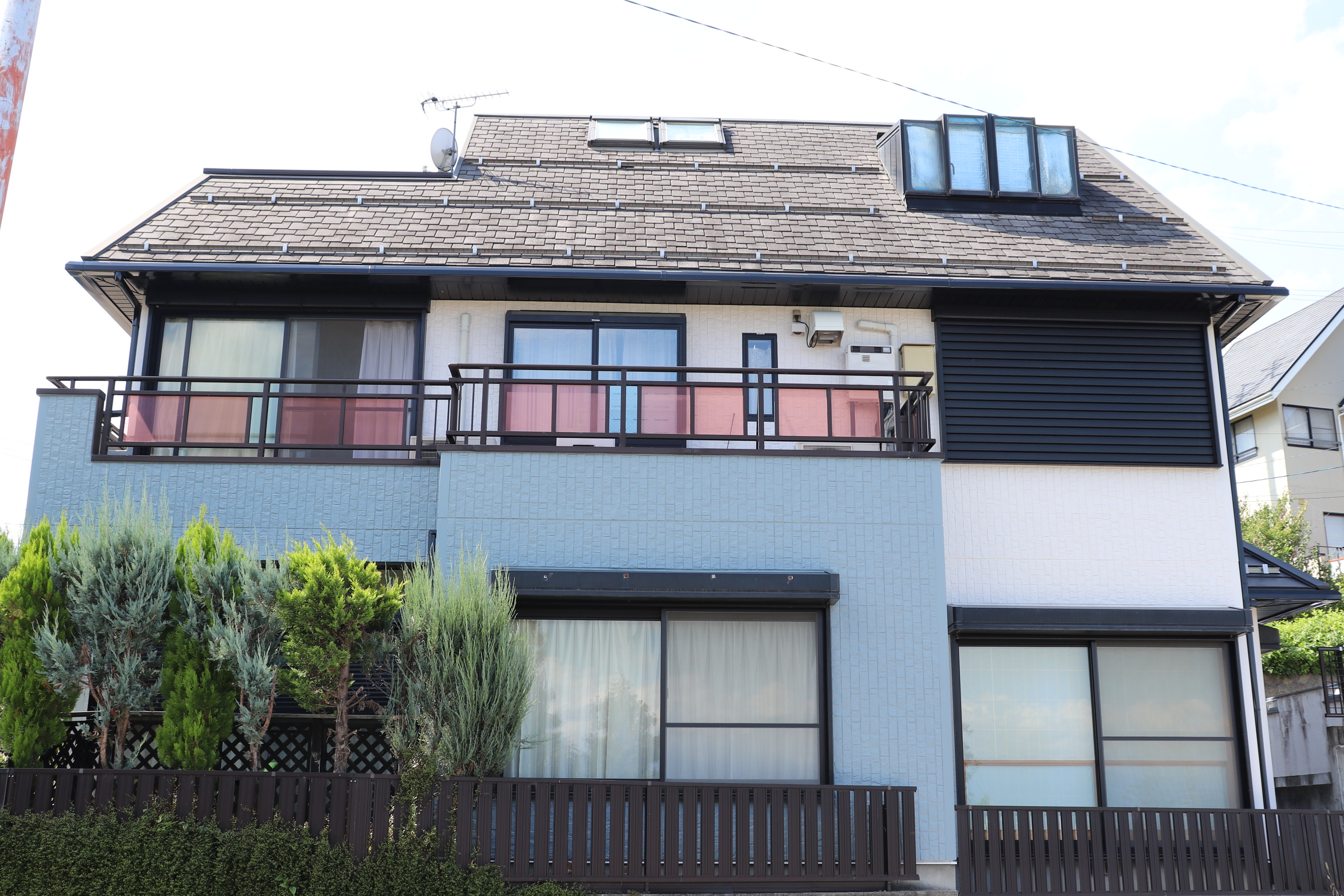 長野市で外装塗装　フッ素塗装で永く住める家に 写真