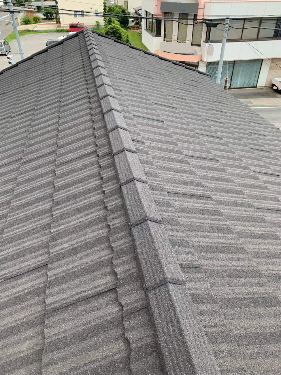 瓦屋根をLIXILのTルーフ　モダンで葺き替え　屋根の軽量化で耐震性アップ！
