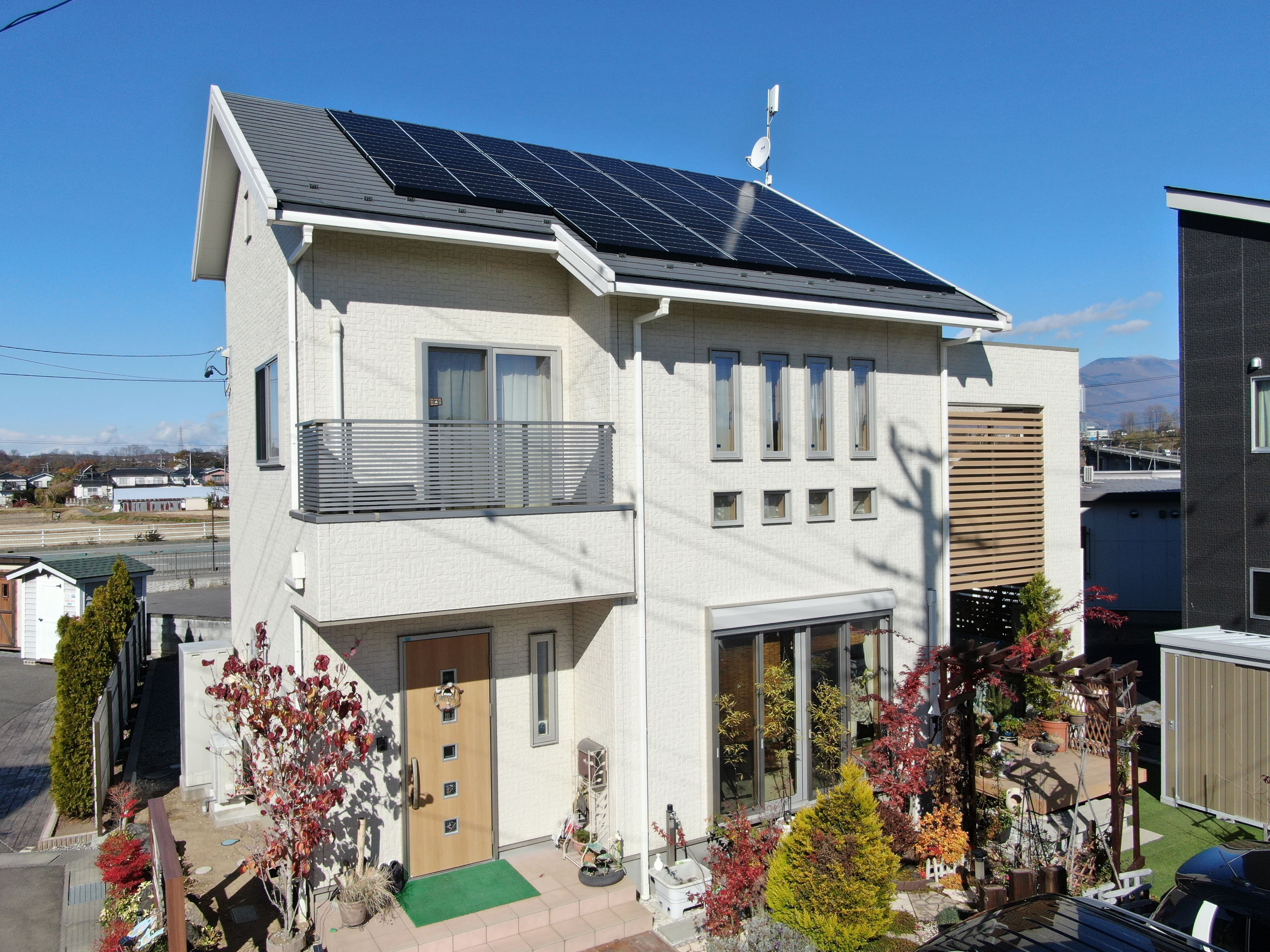 太陽光発電システムQセルズ6.0kw　自家発電を利用して電気代節約を！