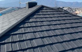 長野県伊那市で屋根をLIXILのTルーフで葺き替えリフォームを行いました。