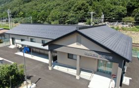 長野県千曲市で新築公民館の瓦屋根工事