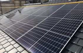 Qセルズ　太陽光発電システム5.28ｋｗ設置工事　クリーンエネルギーで環境に優しい暮らしを