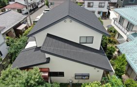 長野県長野市で外装リフォーム　屋根はLIXILのTルーフでカバー　外壁塗装　雨樋掛け替え