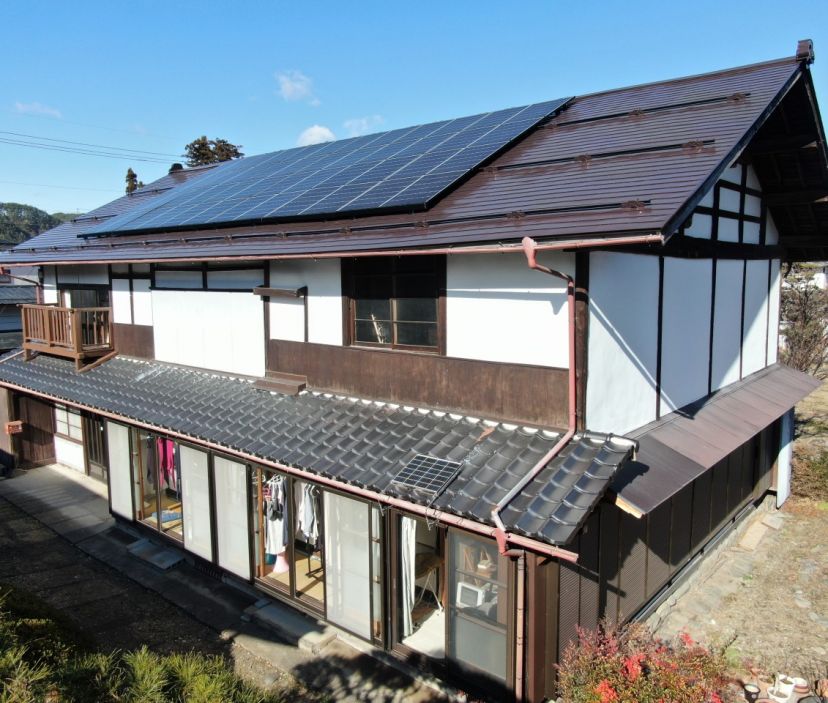 太陽光発電・蓄電池システム設置と同時に屋根塗装リフォーム 写真